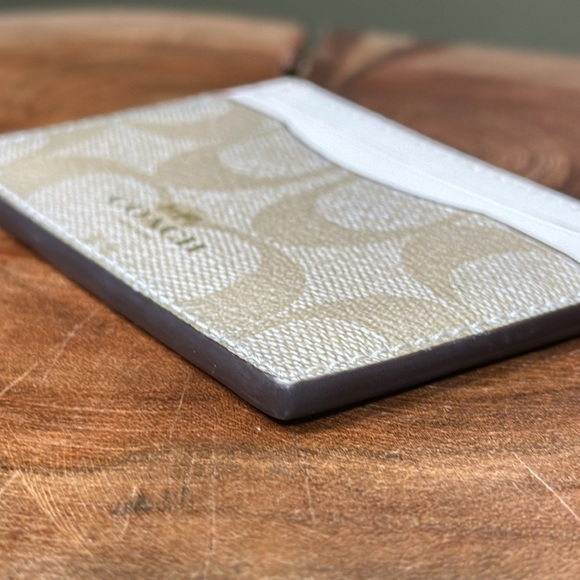 COACH Card Case In Signature and Chalk Leather - Picture 9 of 11